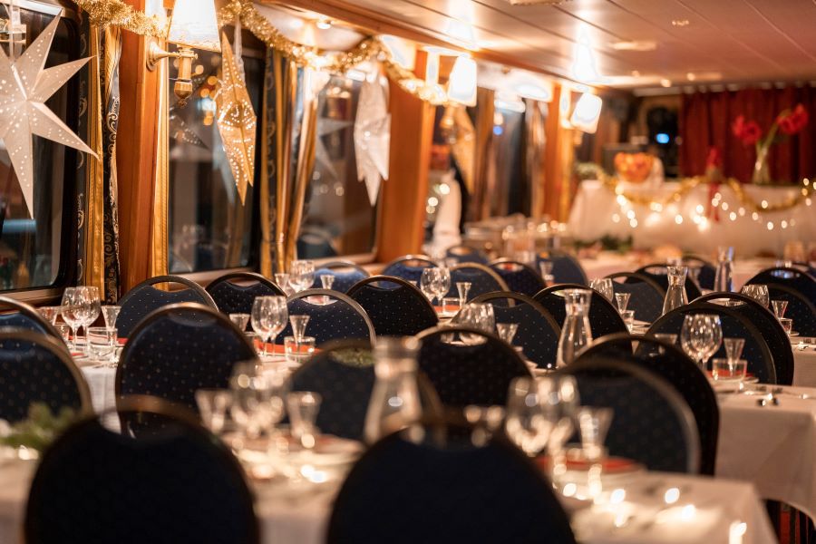 Julbord med båten strandrederiet i stockholm